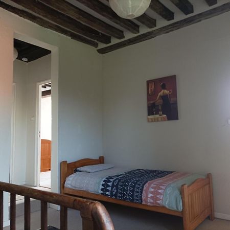 La Petellerie, maison de campagne avec piscine pour un séjour détente Moyon Exterior foto